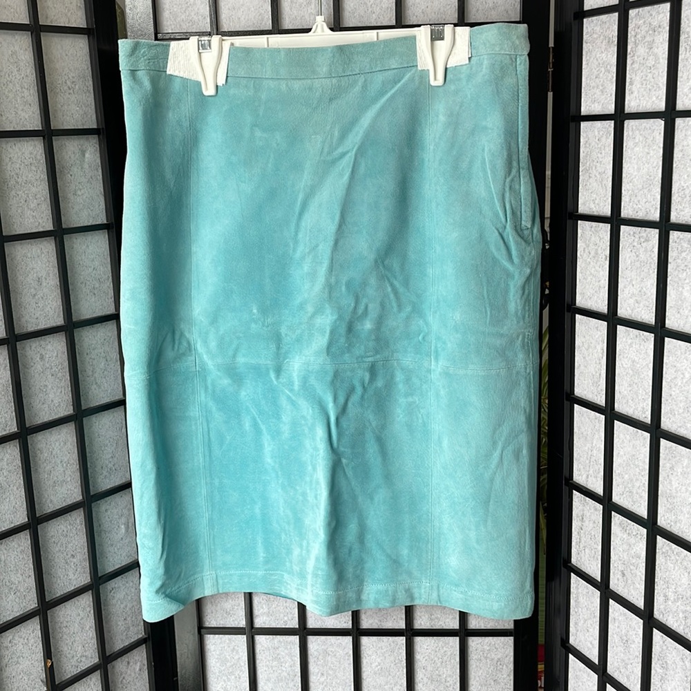 Guillaume, Light Blue Leather Skirt, NWT  SZ Large